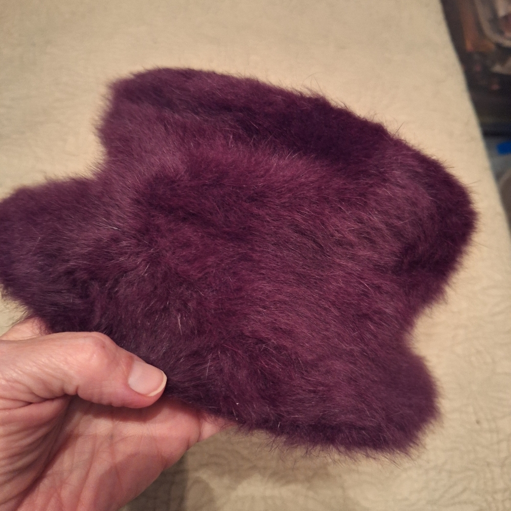 Plum Angora blend bucket hat with matching gloves